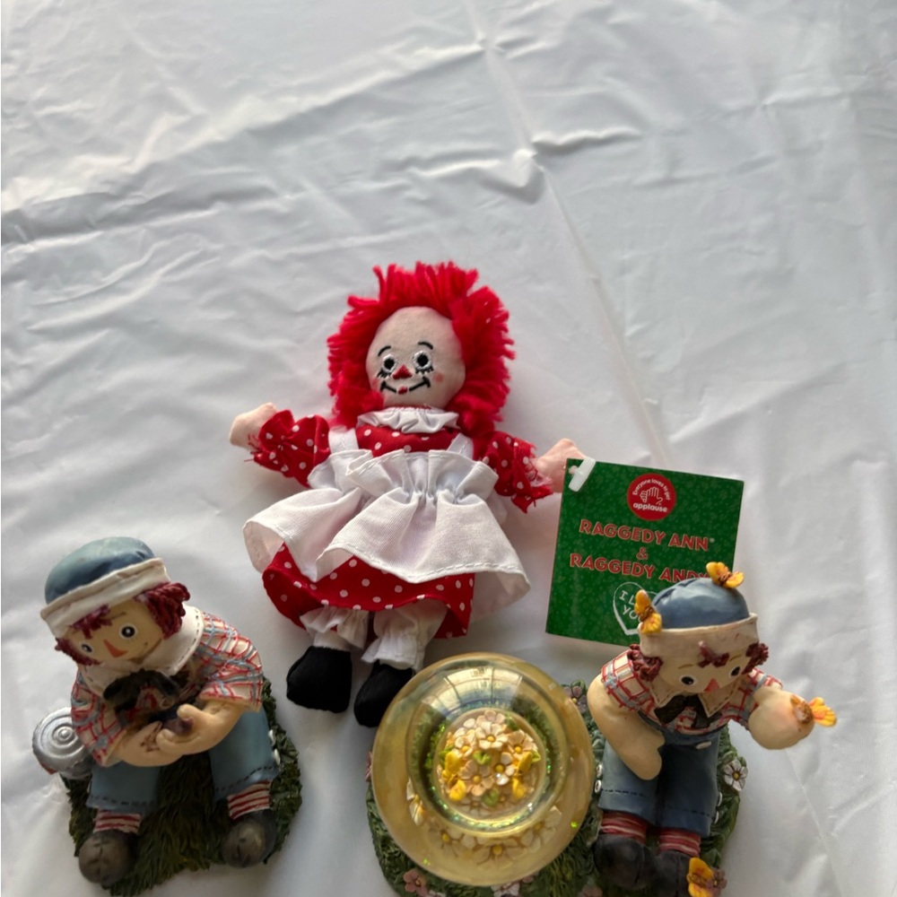MINT Enesco Raggedy Ann & Andy Multicolor Resin & Glass Figurine Set of 3 - Picture 2 of 10